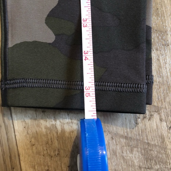 NWT Aerie OFFLINE Real Me Camo Leggings. - Picture 5 of 5